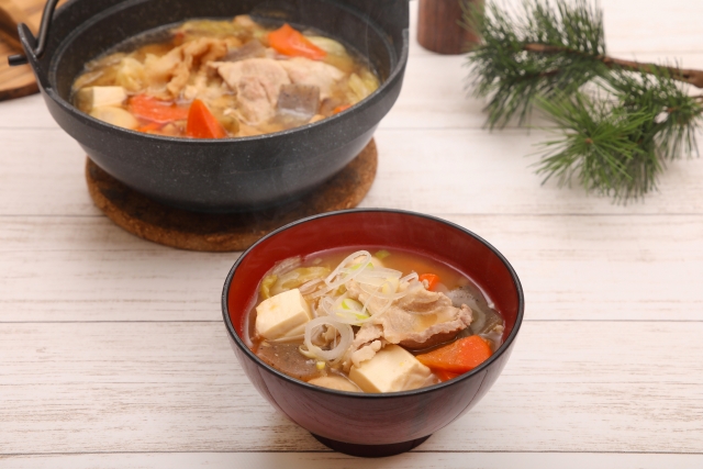 4日分の作り置きで、身体も心も温まる栄養満点朝ごはんの豚汁